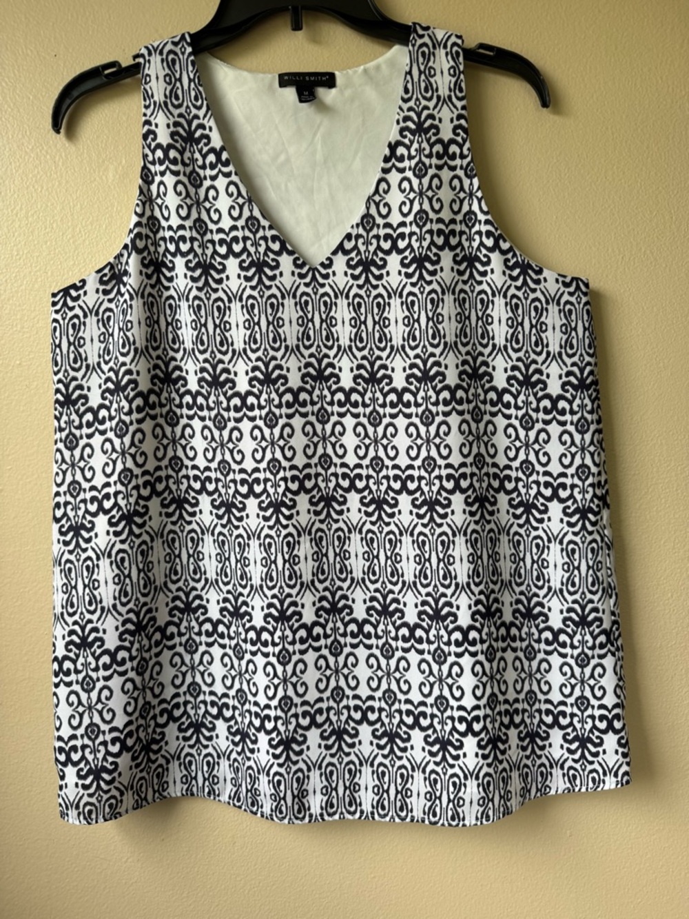 Willi Smith Blue & White Geometric V-Neck Tank (111)
